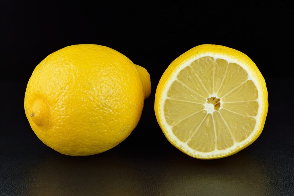 Reference photograph of Lemon; packet identity is not confirmed.